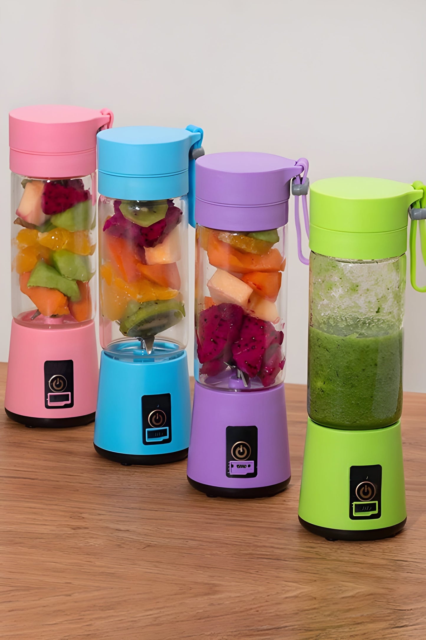 Rechargeable Portable Mini Juicer Blender – 6 Blades, 380ml Outdoor Juicing Cup [Random Color]